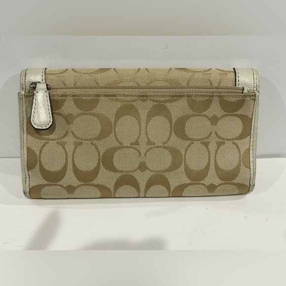 Vintage Coach Logo “C” monogram Cream Wallet clutch - Picture 4 of 8